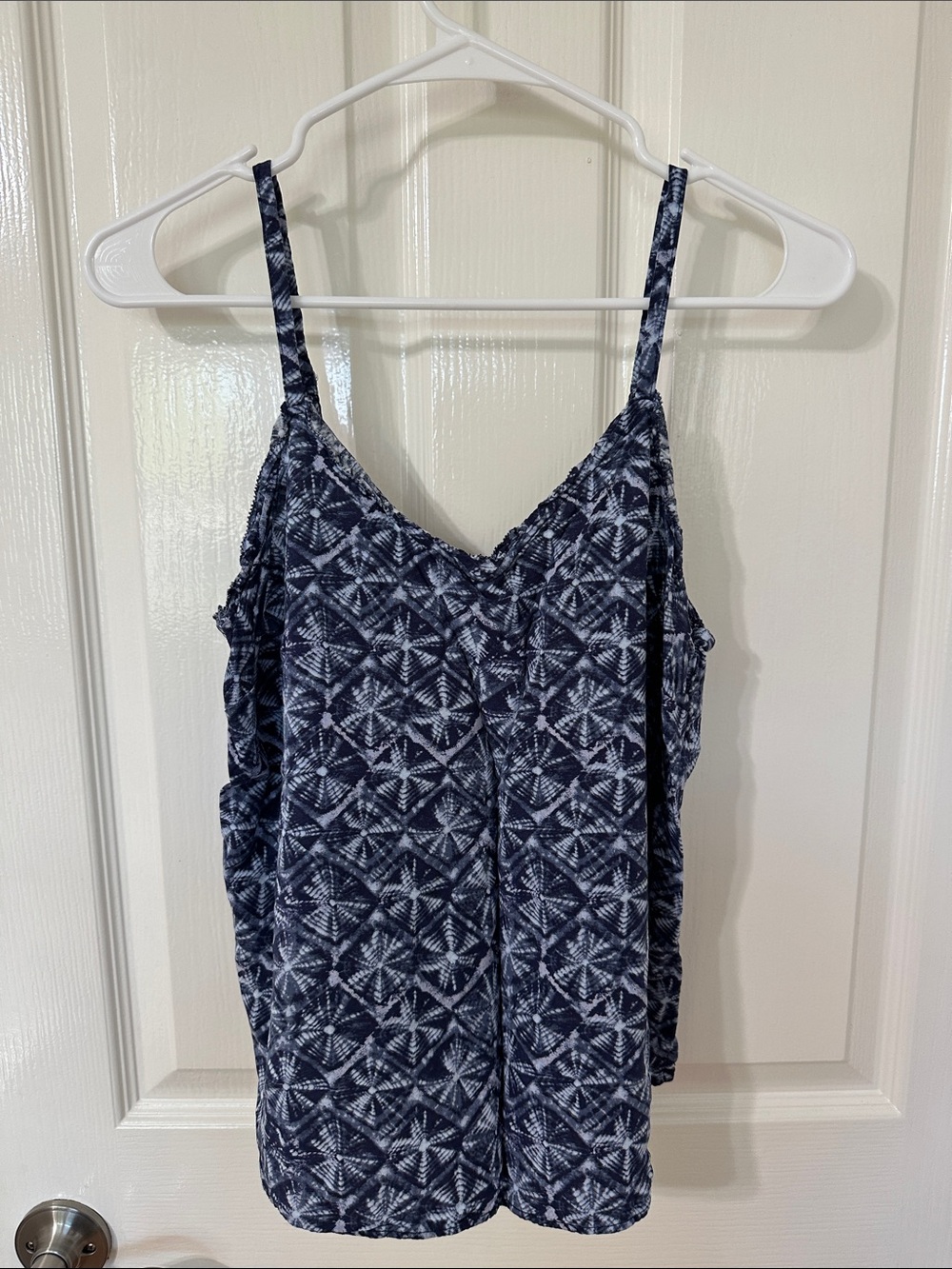Old Navy Navy Geometric Print Spaghetti-Strap Camisole